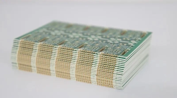 PCB demi-trou métallisé