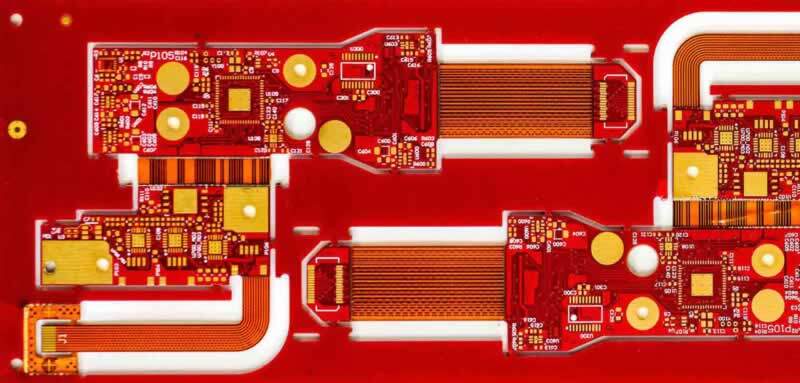 PCB rigides-flexibles et PCB flexibles&nbsp;: matériaux, DFM et impacts sur les coûts