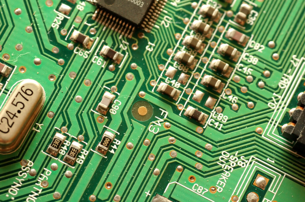 Quelle est l’importance du masque de soudure et des sérigraphies PCB&nbsp;?